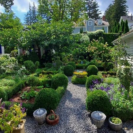 Dot'S Landing Garden Room Ниагара-он-те-Лейк Экстерьер фото